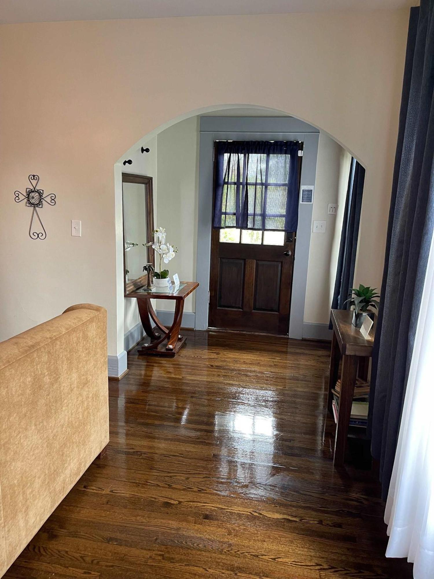 East Lake Stunner-Located At The Foot Of The Ruffner Mountains برمنغهام المظهر الخارجي الصورة